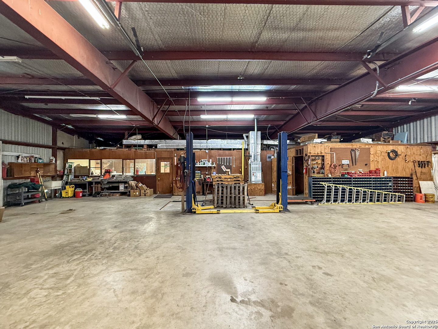1569 & 1571 N Austin Seguin TX 78155