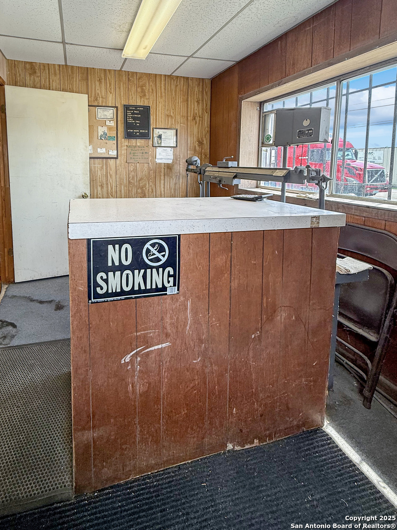 1569 & 1571 N Austin Seguin TX 78155