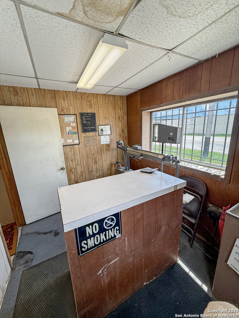 1569 & 1571 N Austin Seguin TX 78155