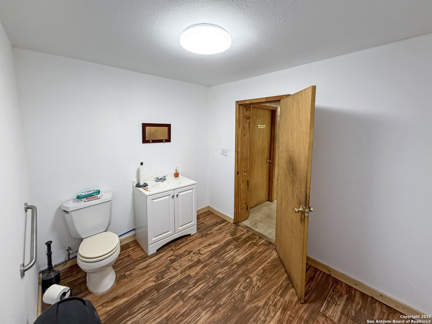 1569 & 1571 N Austin Seguin TX 78155