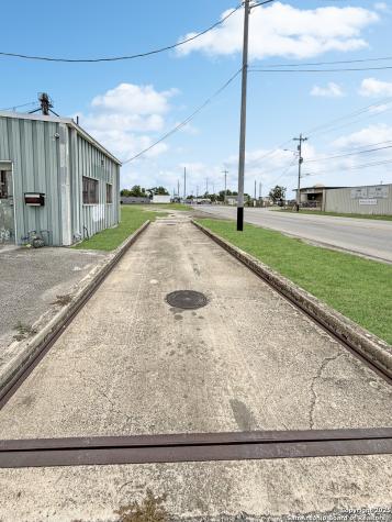 1569 & 1571 N Austin Seguin TX 78155
