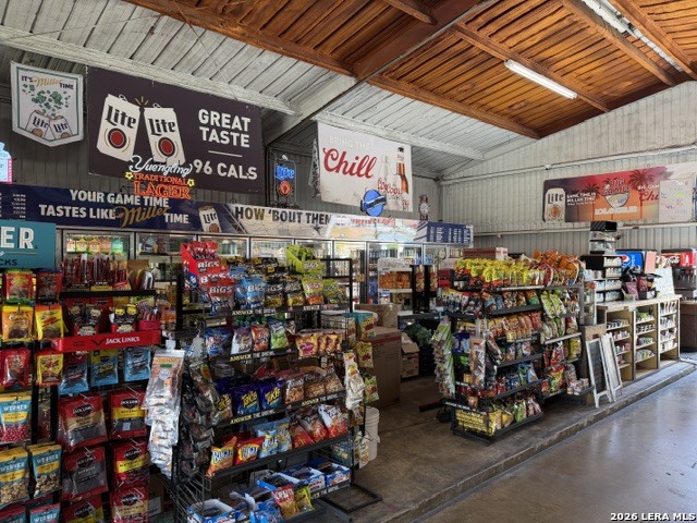2201 19th Street Hondo TX 78861