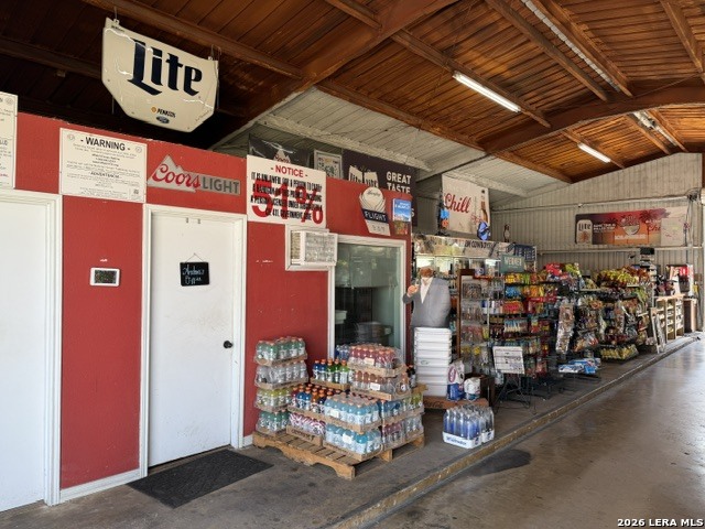 2201 19th Street Hondo TX 78861