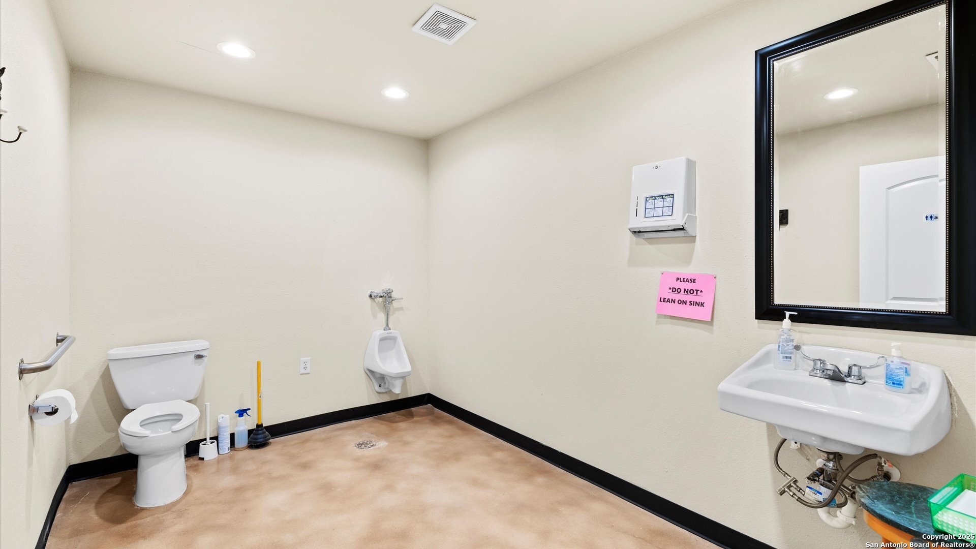 9050 Fm 78 Converse TX 78109