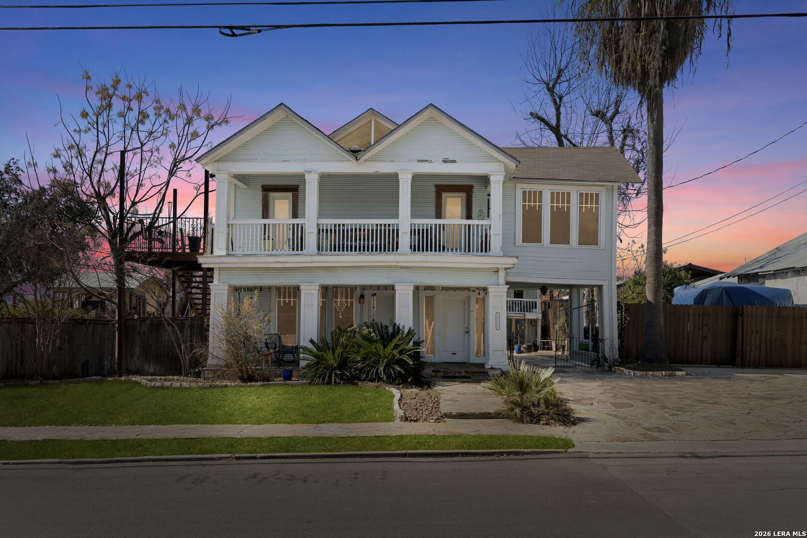 3221 N Flores San Antonio TX 78212