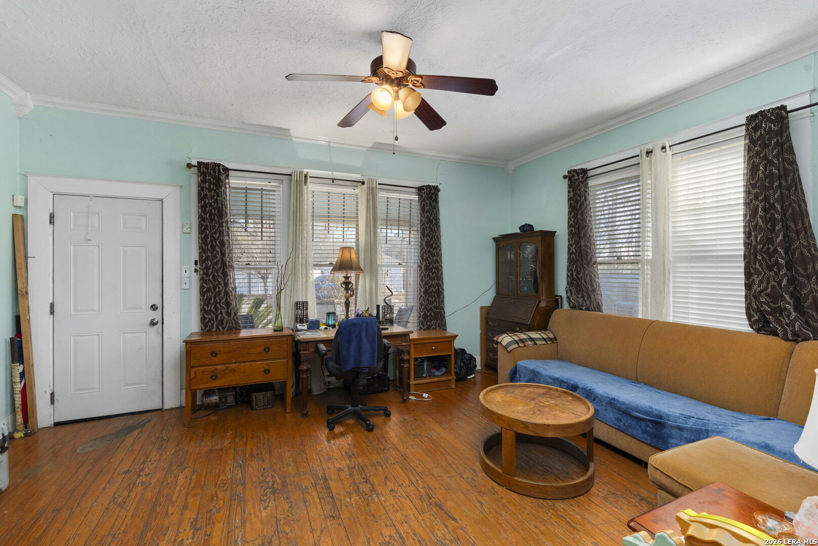 3221 N Flores San Antonio TX 78212