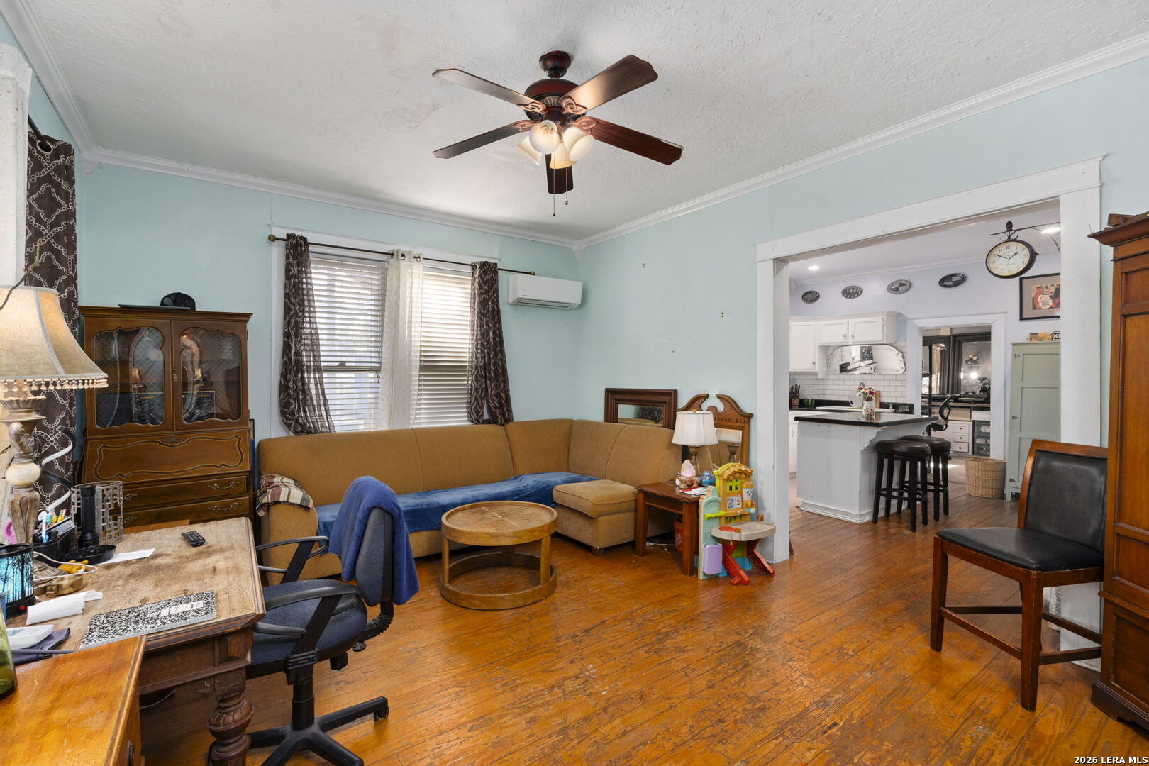 3221 N Flores San Antonio TX 78212