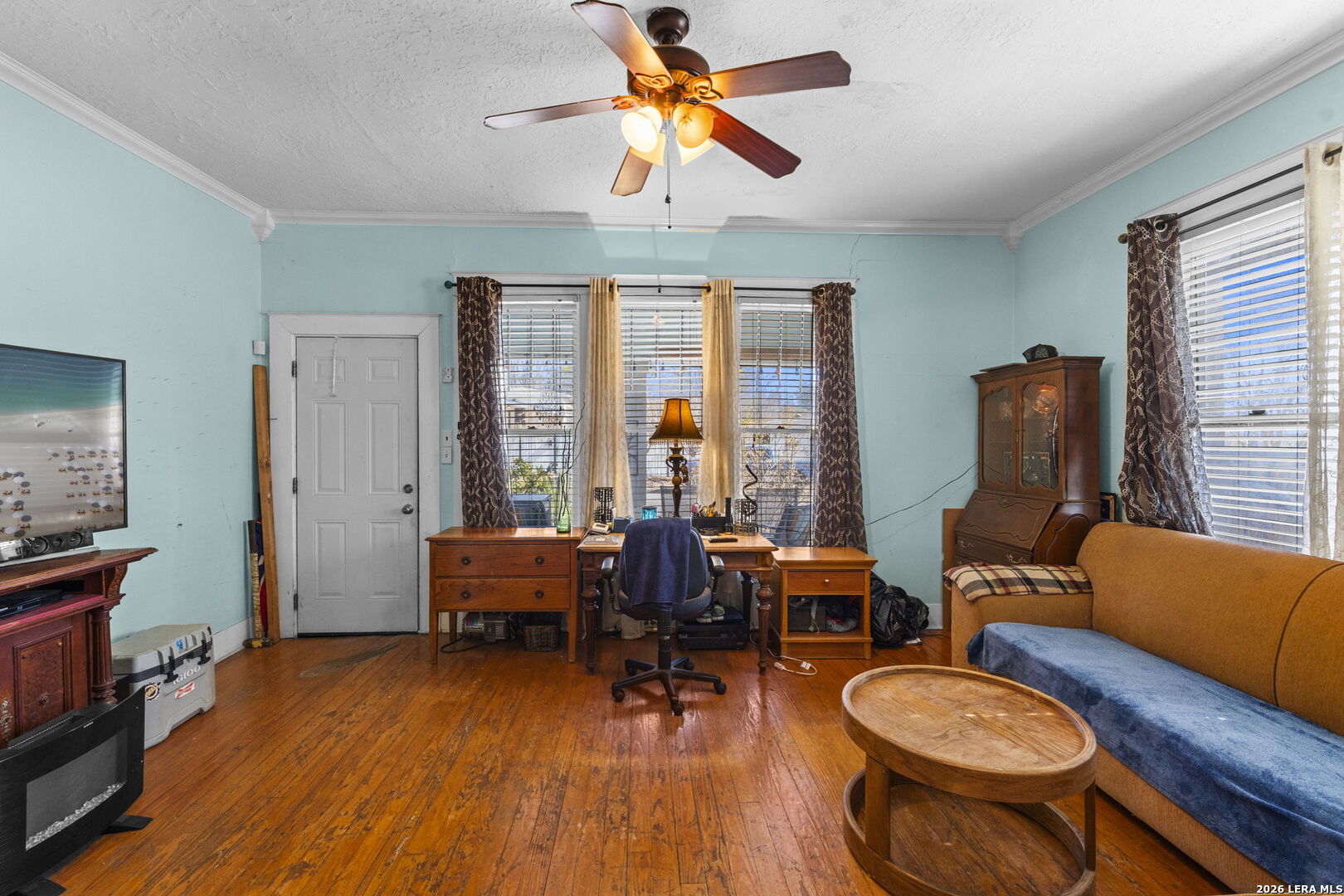 3221 N Flores San Antonio TX 78212