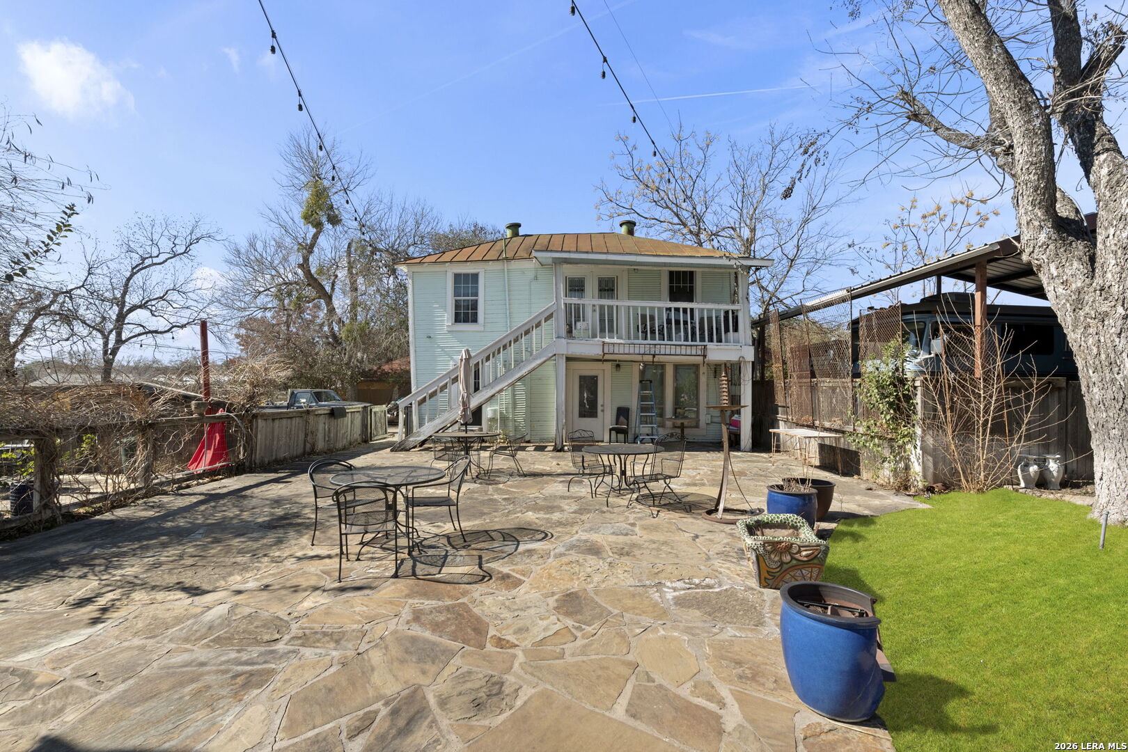 3221 N Flores San Antonio TX 78212