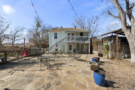 3221 N Flores San Antonio TX 78212