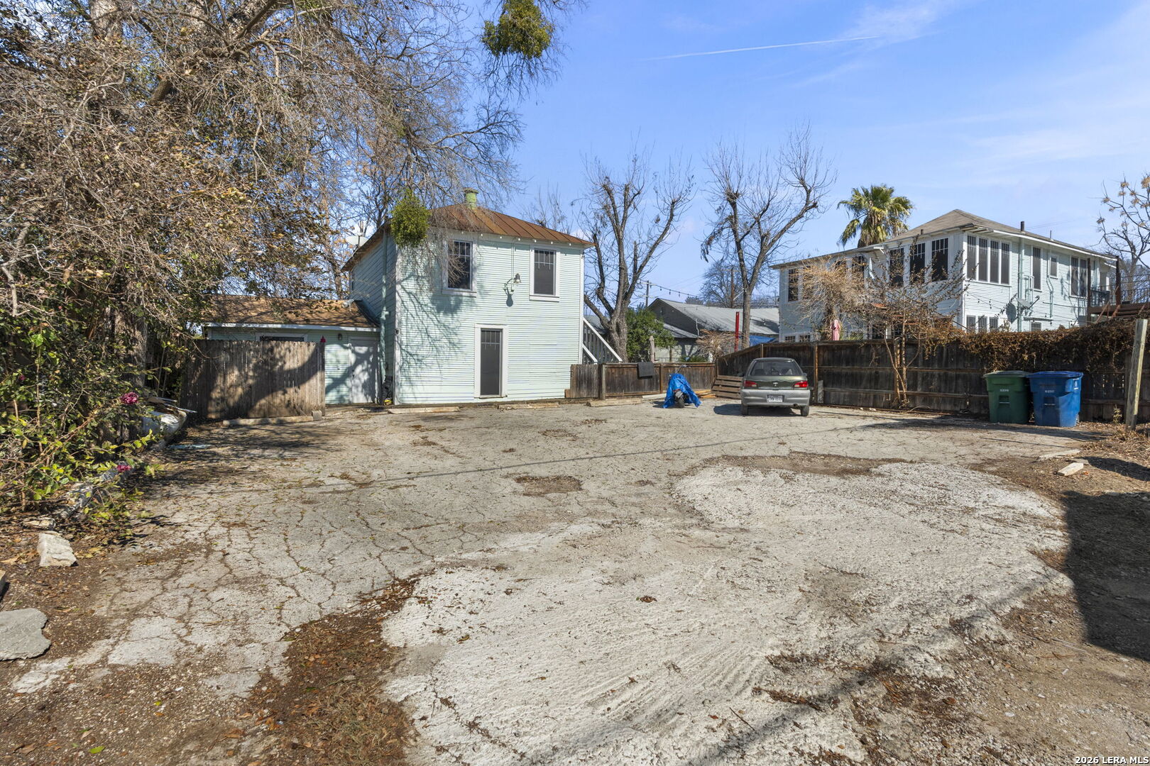 3221 N Flores San Antonio TX 78212