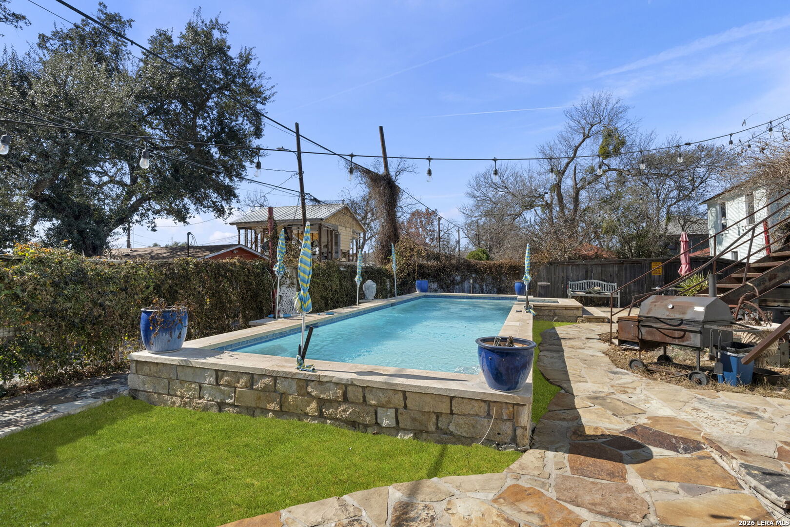 3221 N Flores San Antonio TX 78212