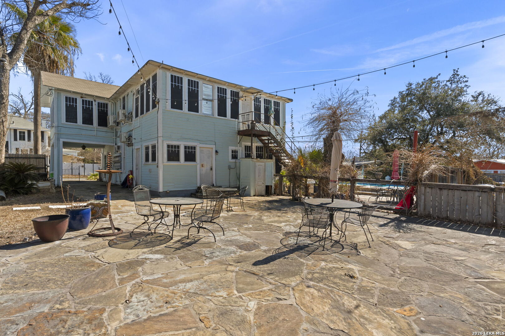 3221 N Flores San Antonio TX 78212