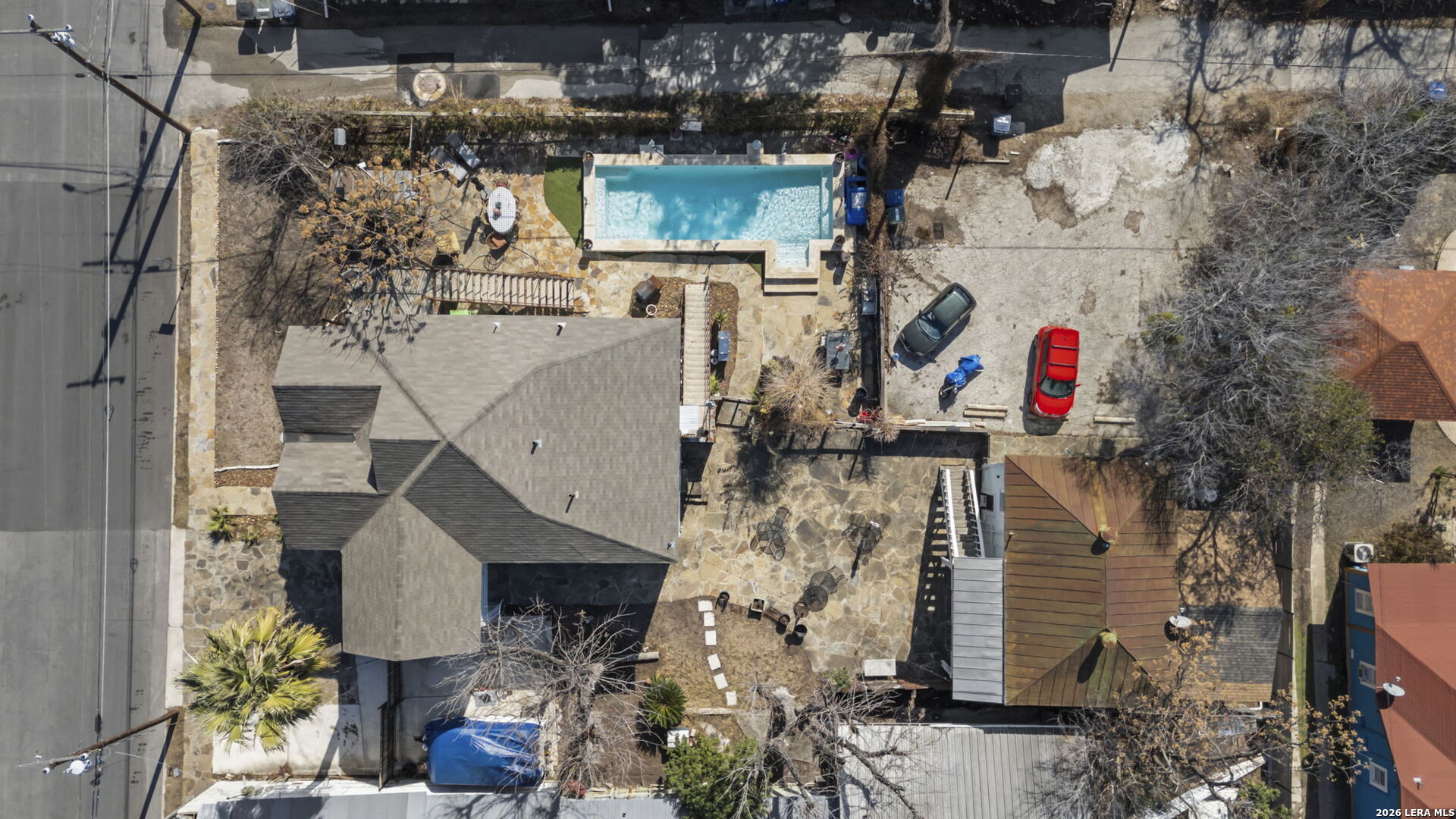 3221 N Flores San Antonio TX 78212