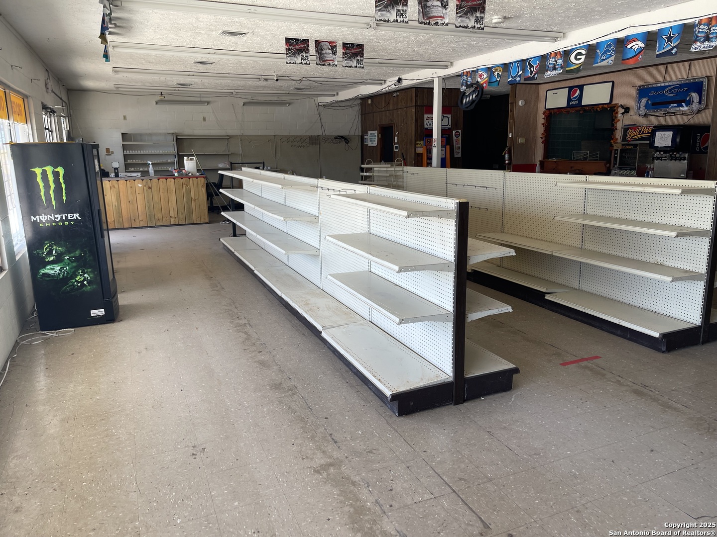 1230 E Santa Gertrudis Kingsville TX 78363