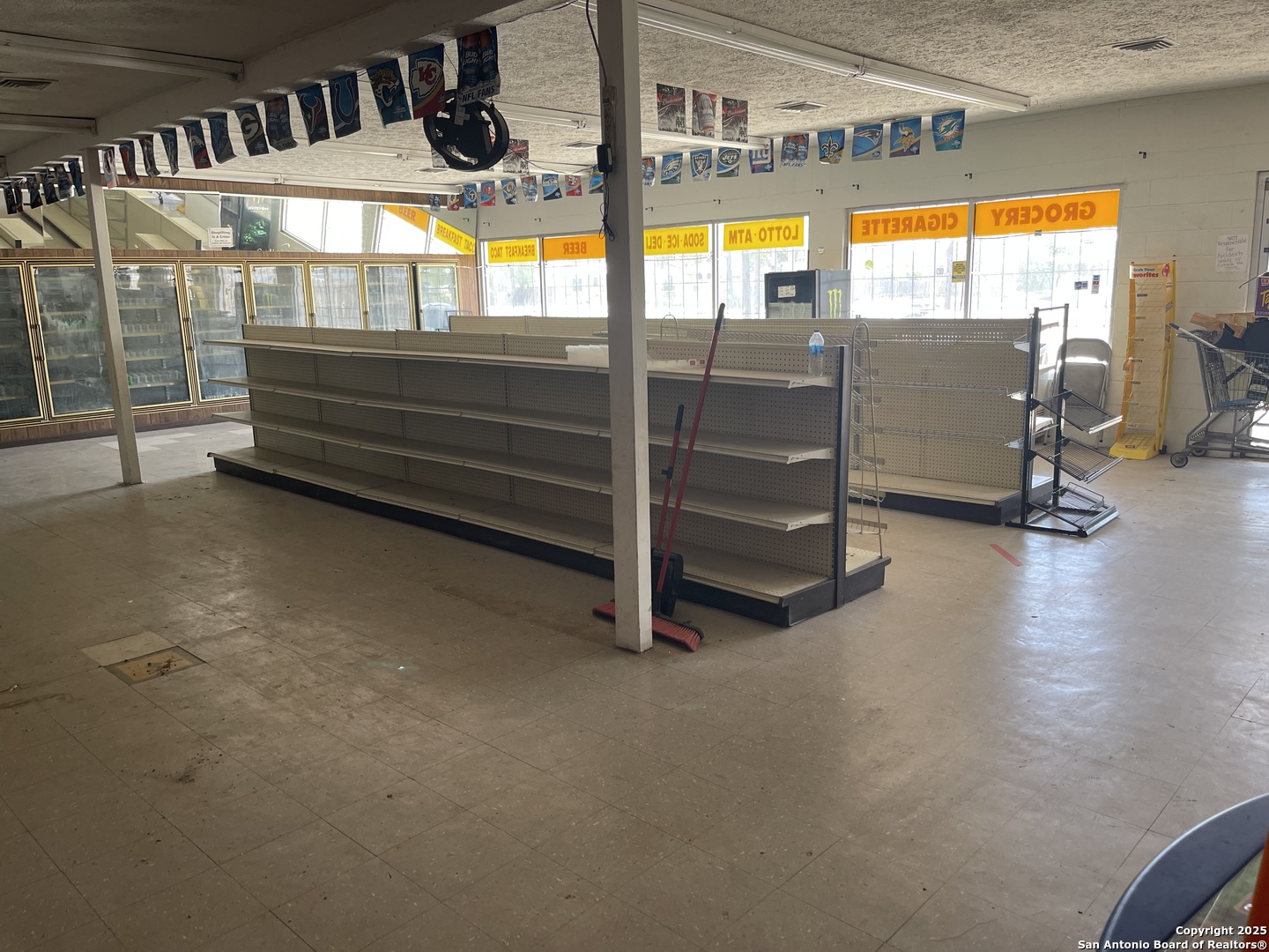 1230 E Santa Gertrudis Kingsville TX 78363