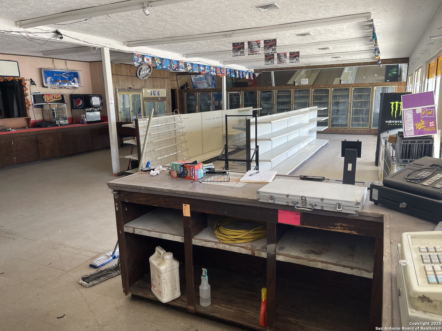 1230 E Santa Gertrudis Kingsville TX 78363