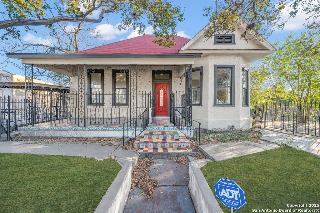 1610 W Commerce San Antonio TX 78207