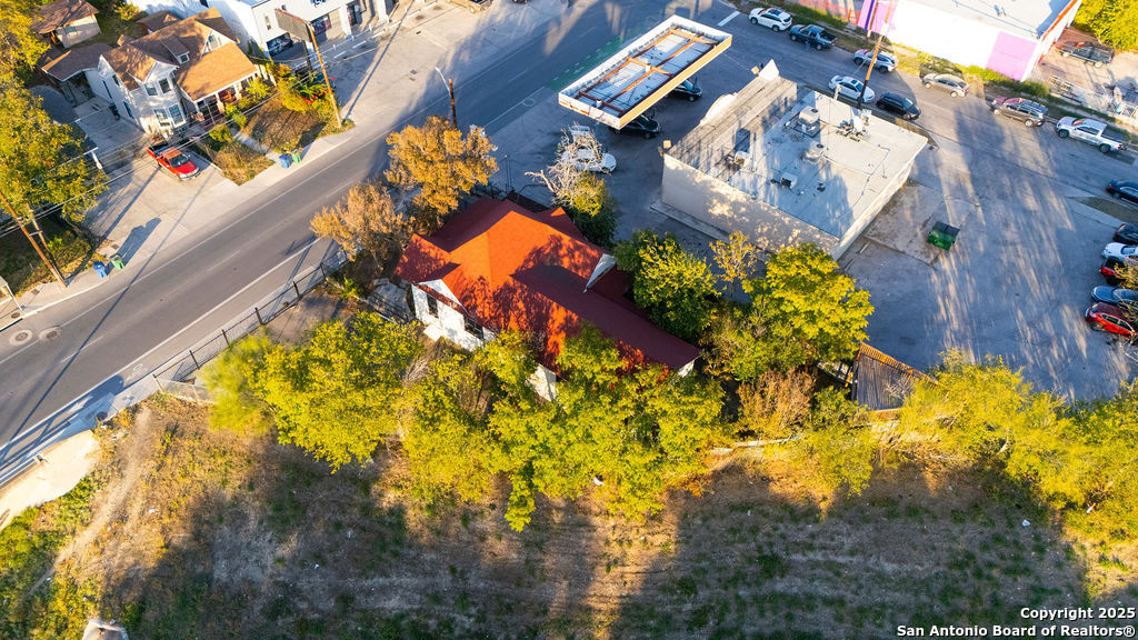 1610 W Commerce San Antonio TX 78207