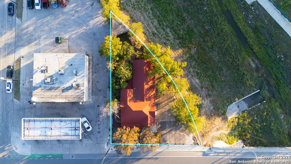 1610 W Commerce San Antonio TX 78207