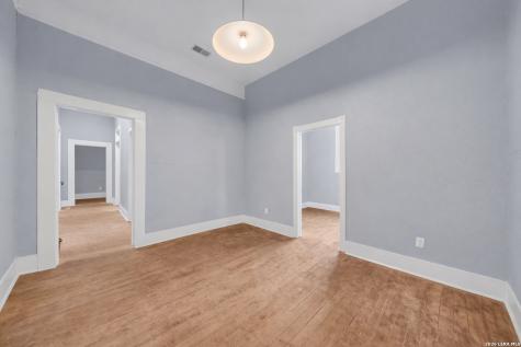 1610 W Commerce San Antonio TX 78207