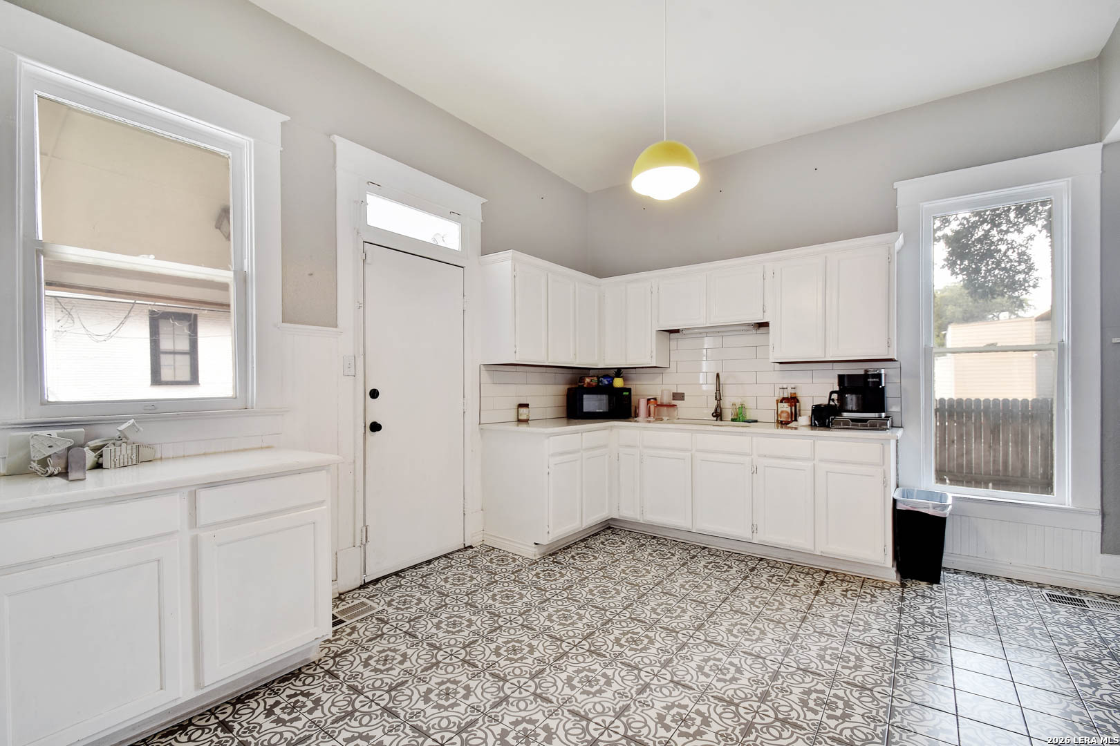 118 E Ashby Place San Antonio TX 78212