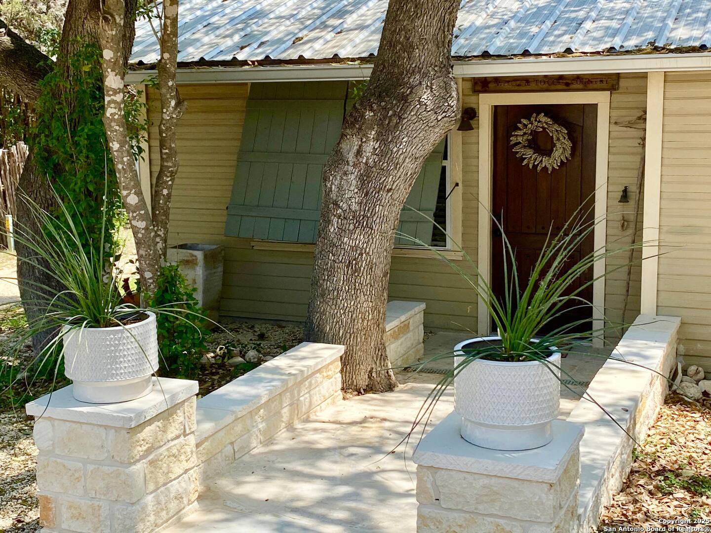 512 County Road 348 Concan TX 78838