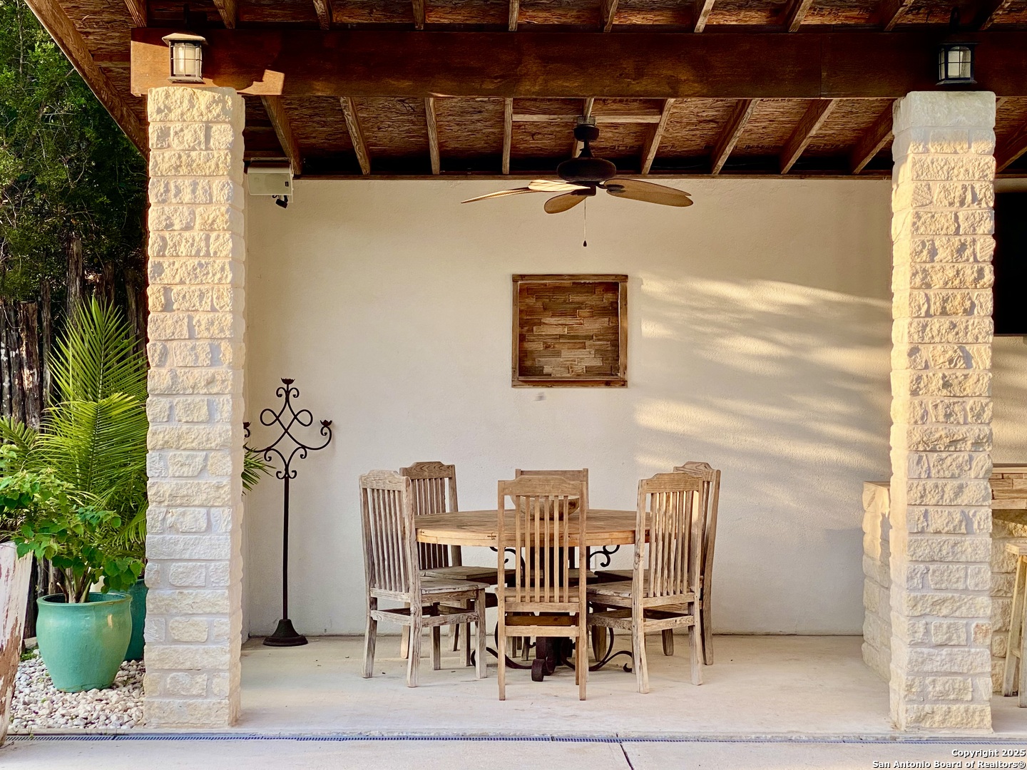 512 County Road 348 Concan TX 78838