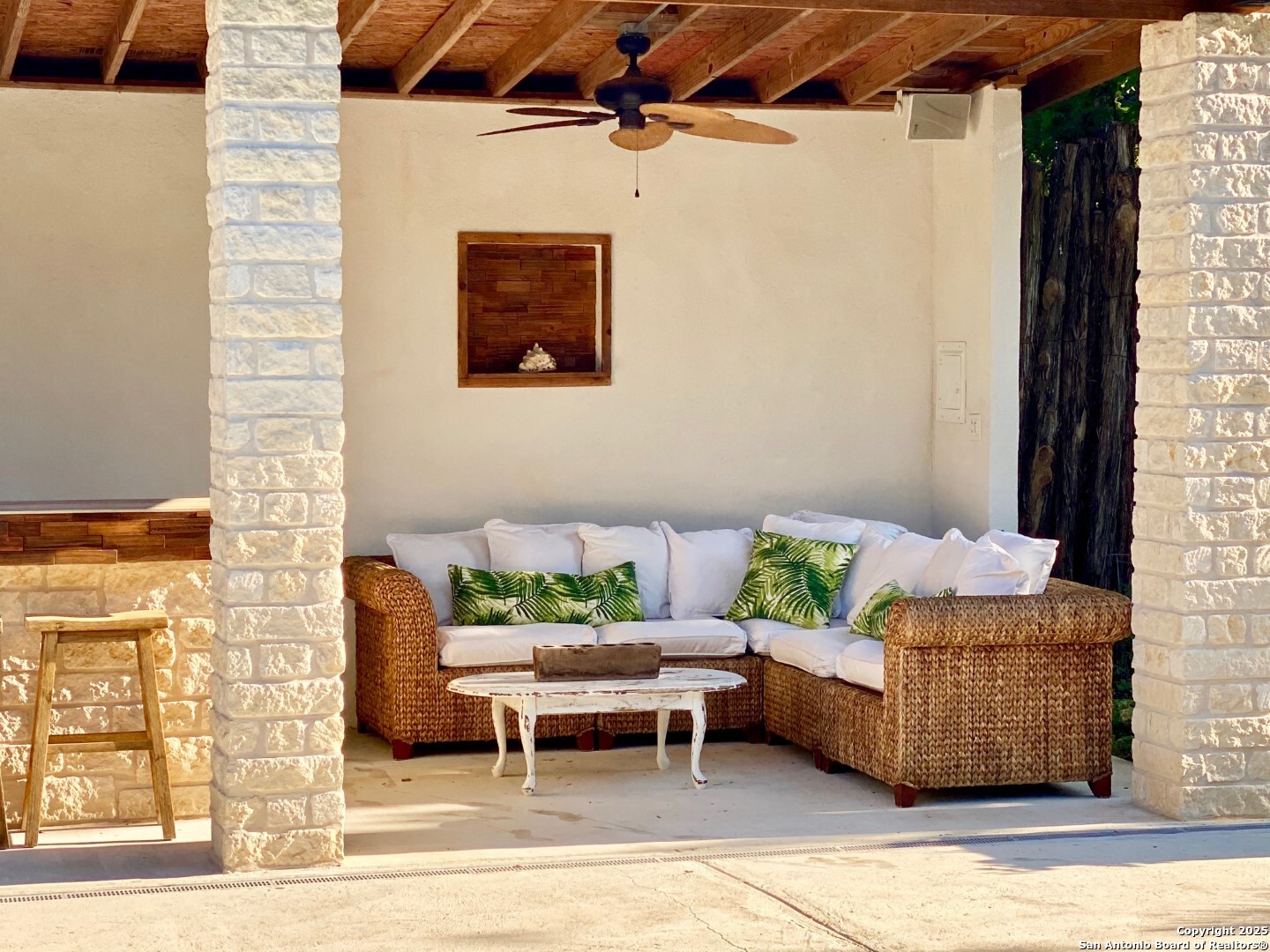 512 County Road 348 Concan TX 78838