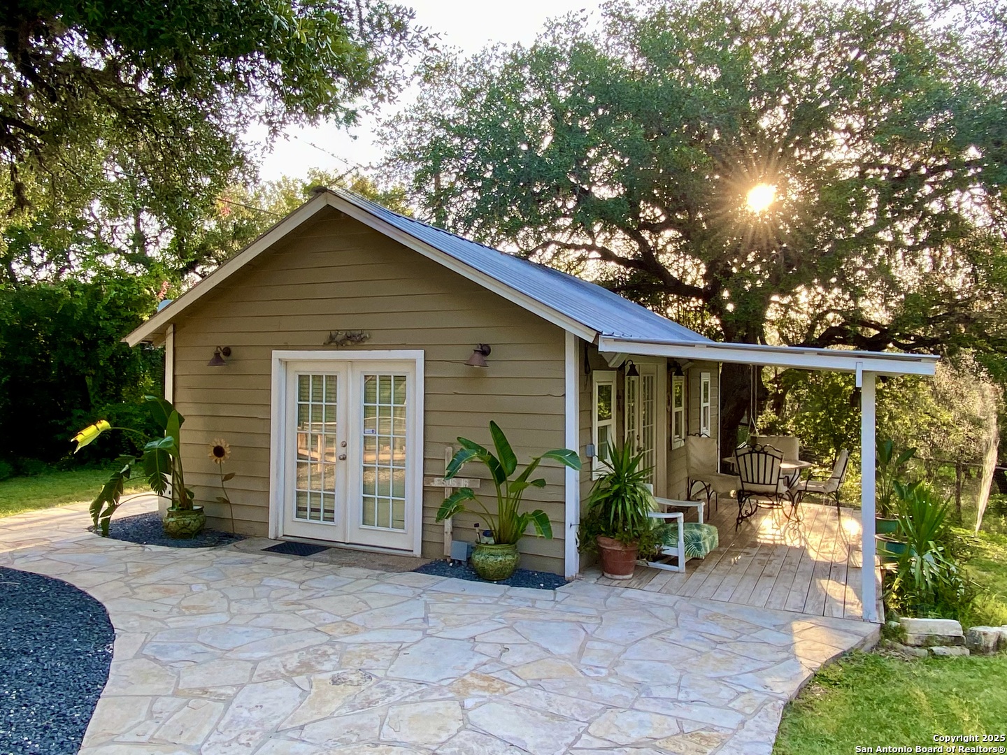 512 County Road 348 Concan TX 78838