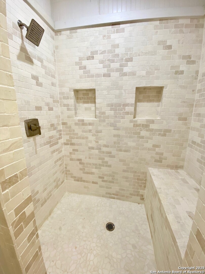 512 County Road 348 Concan TX 78838