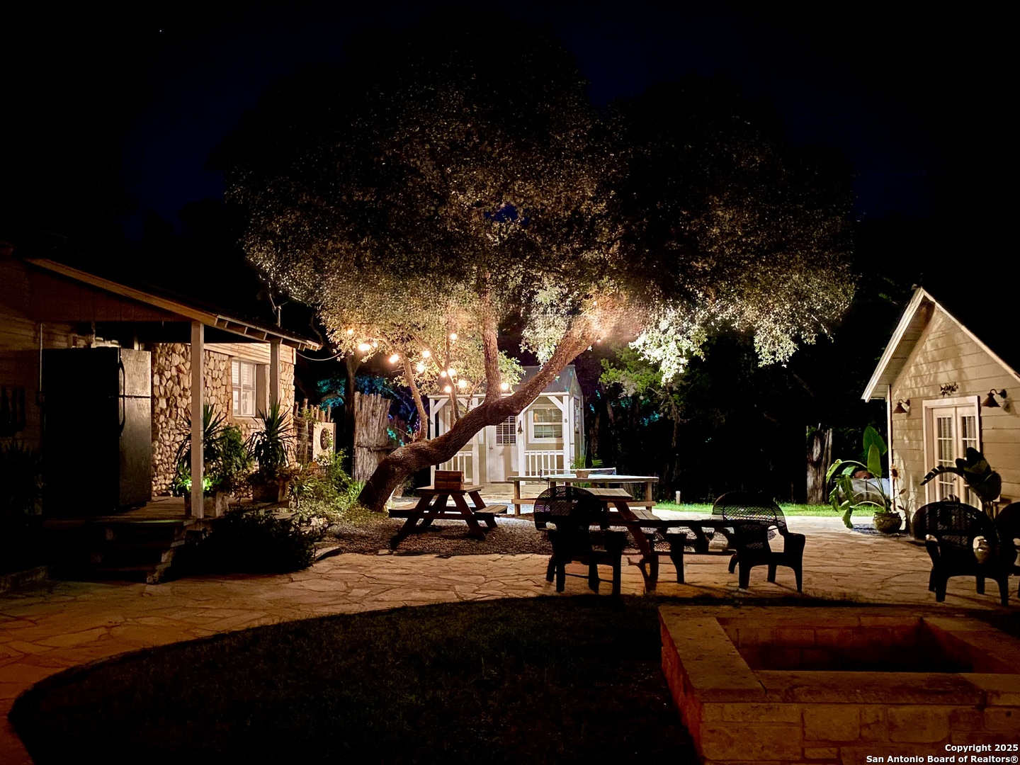 512 County Road 348 Concan TX 78838