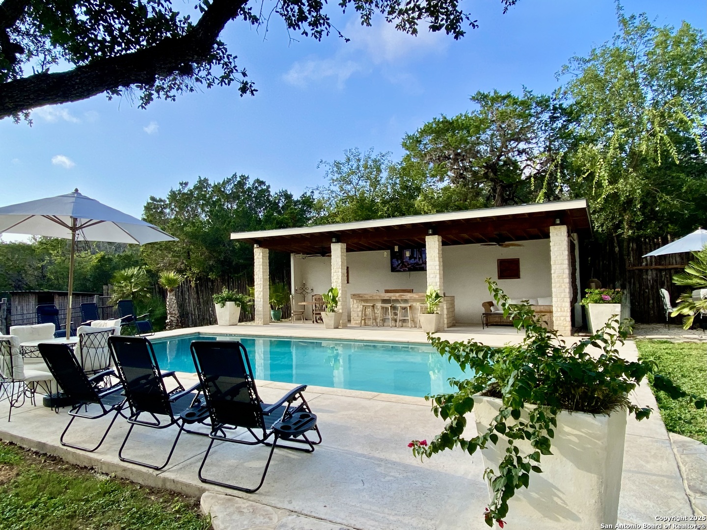 512 County Road 348 Concan TX 78838