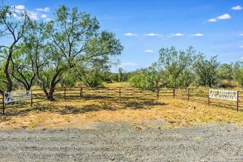20788 Us Highway 83 Laredo TX 78041