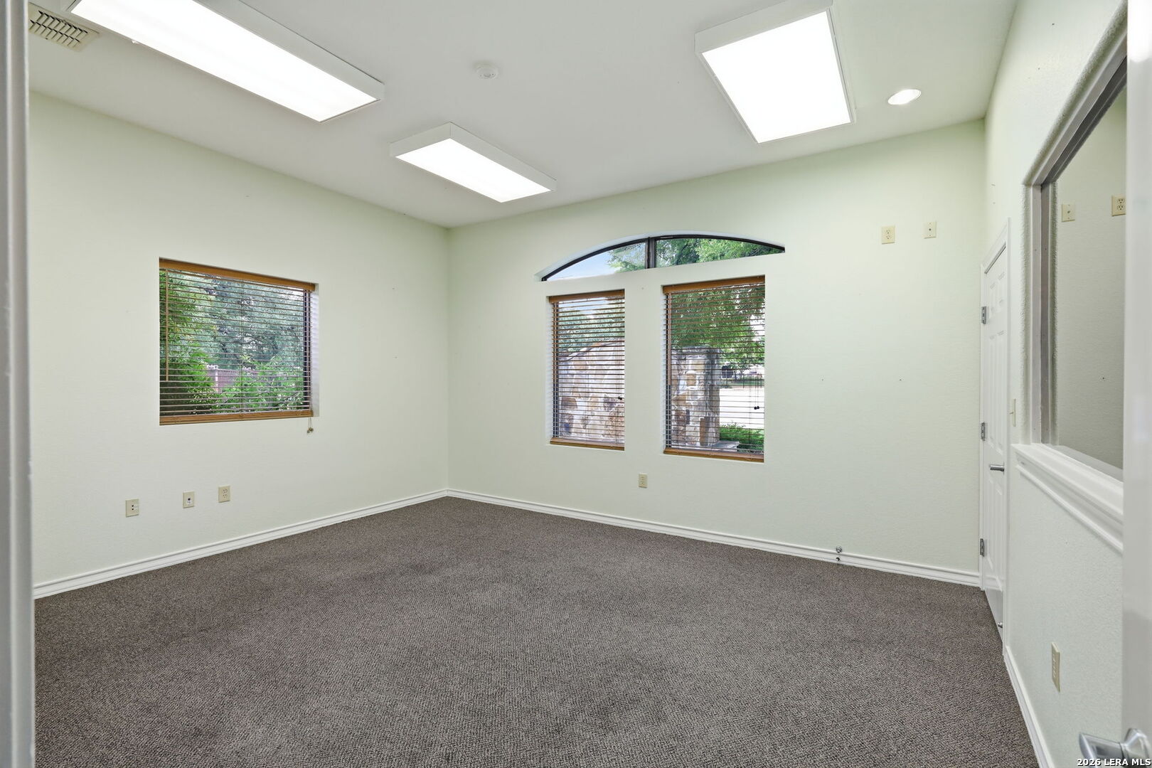 9002 Western View Helotes TX 78023