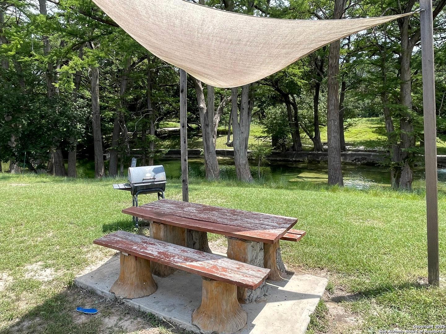 973 River Bend Bandera TX 78003