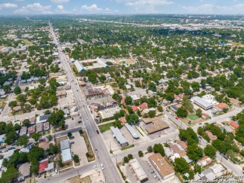 402 N Zarzamora Street San Antonio TX 78207
