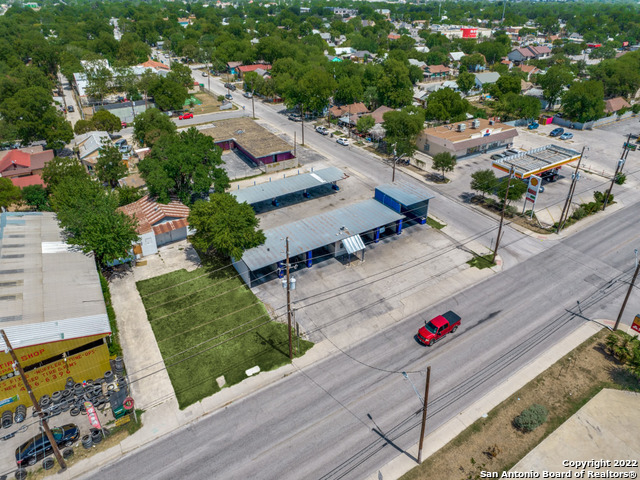 402 N Zarzamora Street San Antonio TX 78207