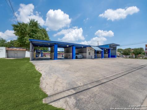 402 N Zarzamora Street San Antonio TX 78207