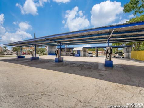 402 N Zarzamora Street San Antonio TX 78207