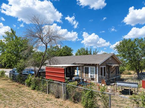4? Ac Villaret & Zarzamora San Antonio TX 78224