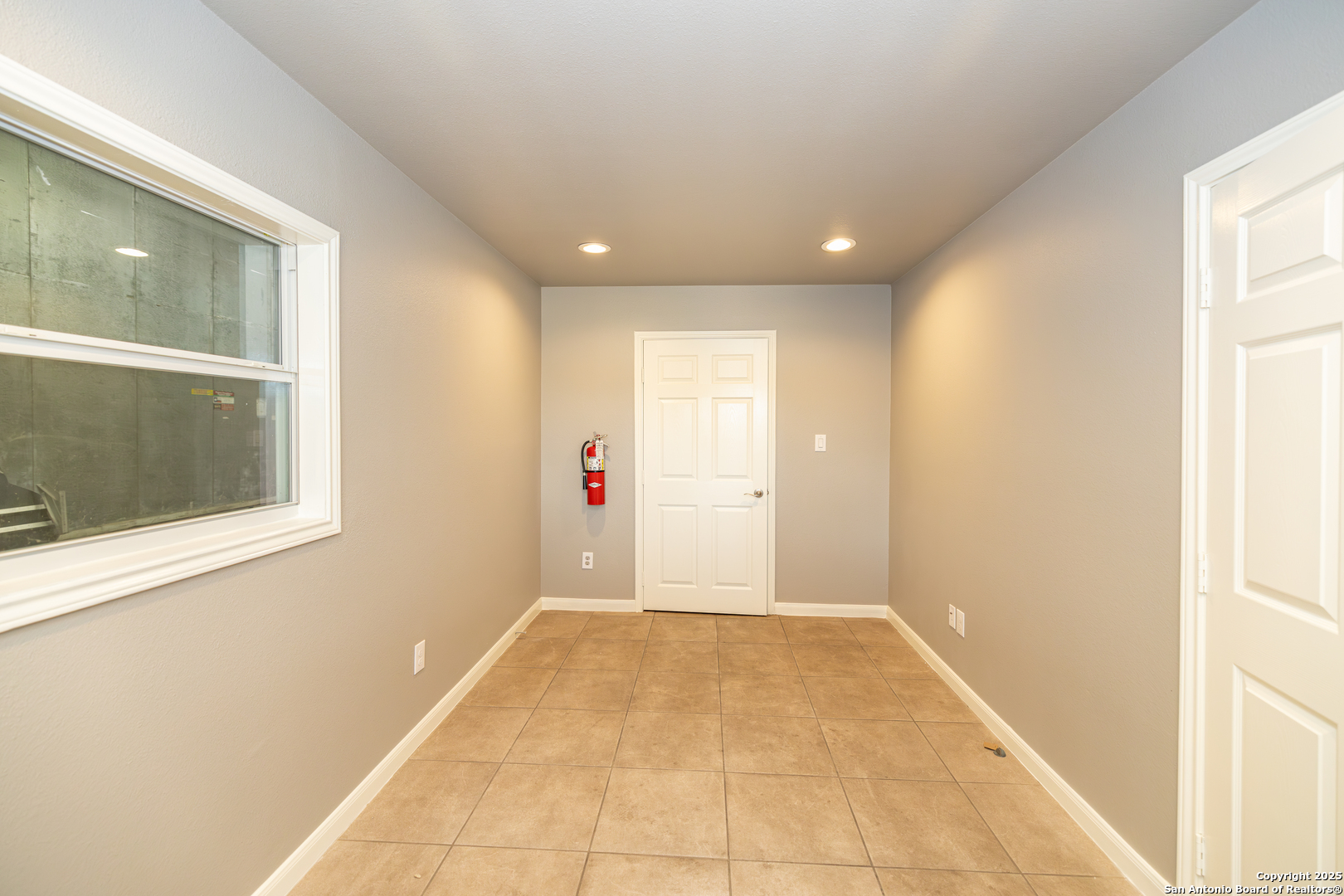 8276 N Sh 16 Poteet TX 78065