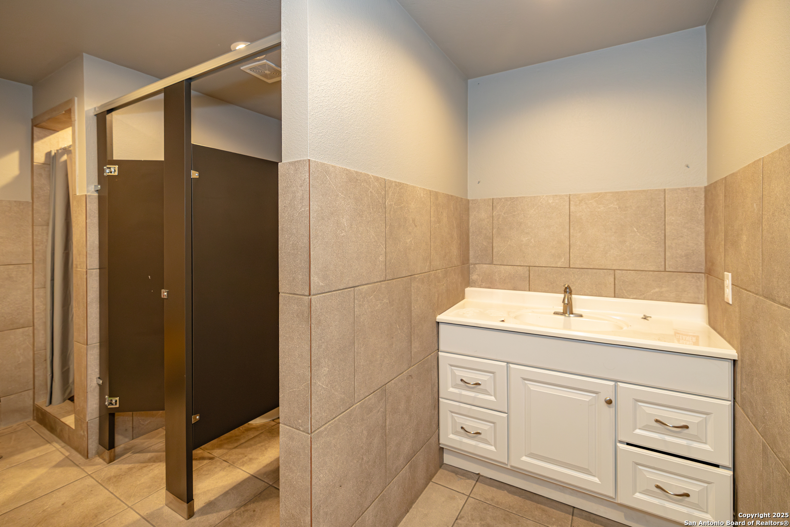 8276 N Sh 16 Poteet TX 78065