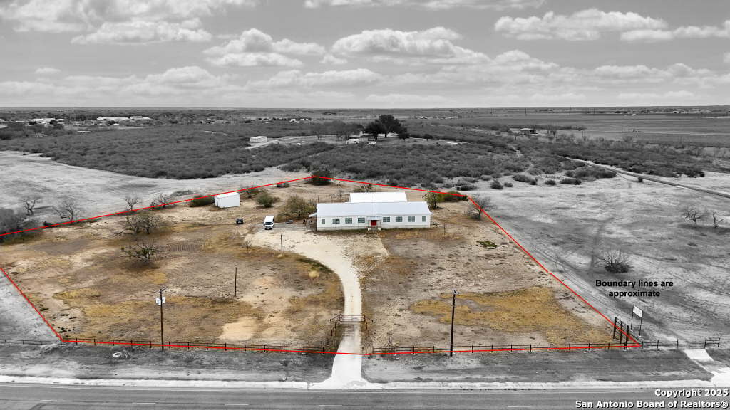 2903 Highway 90 Hondo TX 78861