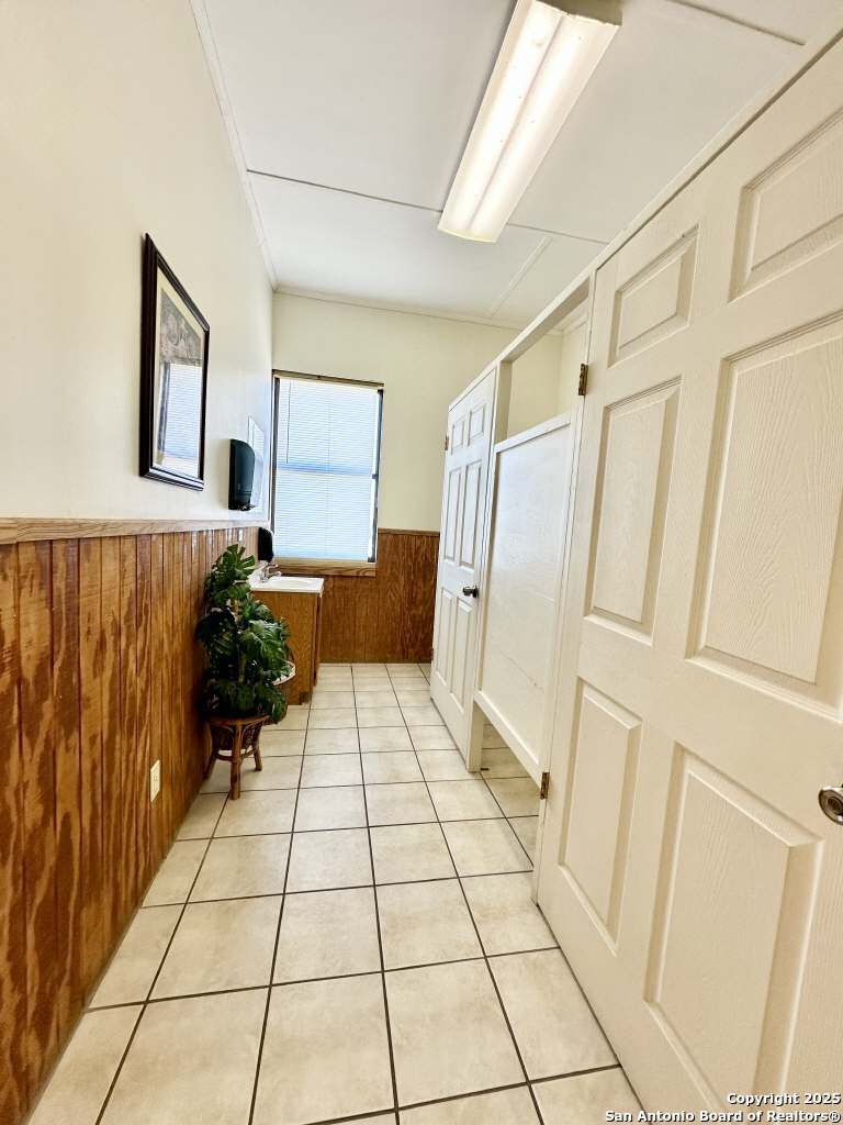 2903 Highway 90 Hondo TX 78861