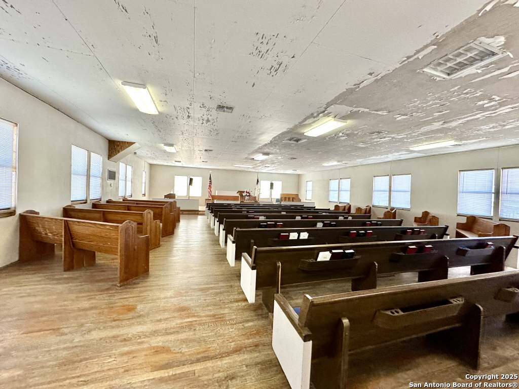 2903 Highway 90 Hondo TX 78861