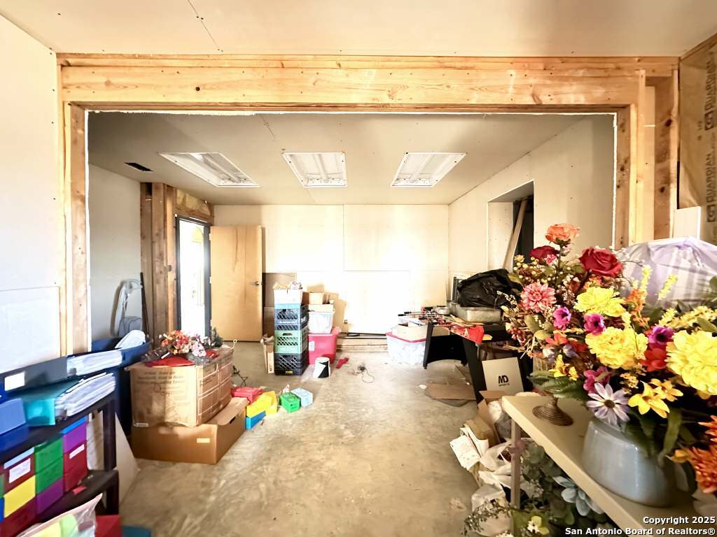 2903 Highway 90 Hondo TX 78861