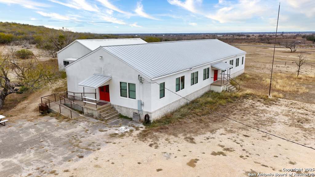 2903 Highway 90 Hondo TX 78861