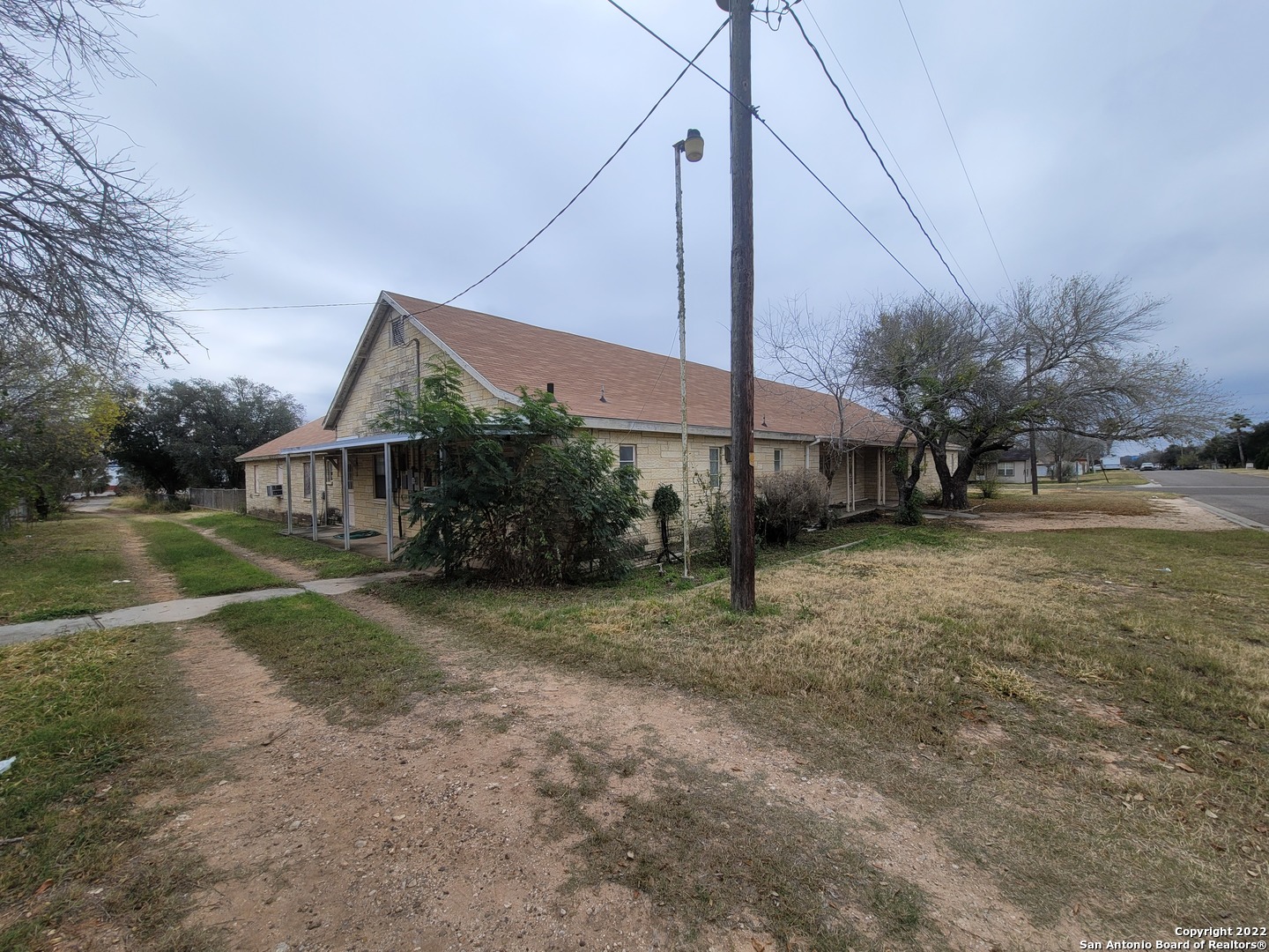 207 W Linar Hebbronville TX 78361