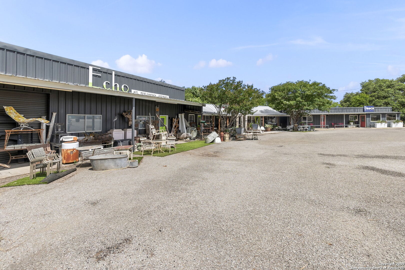 1725 S Us Highway 281 Blanco TX 78606